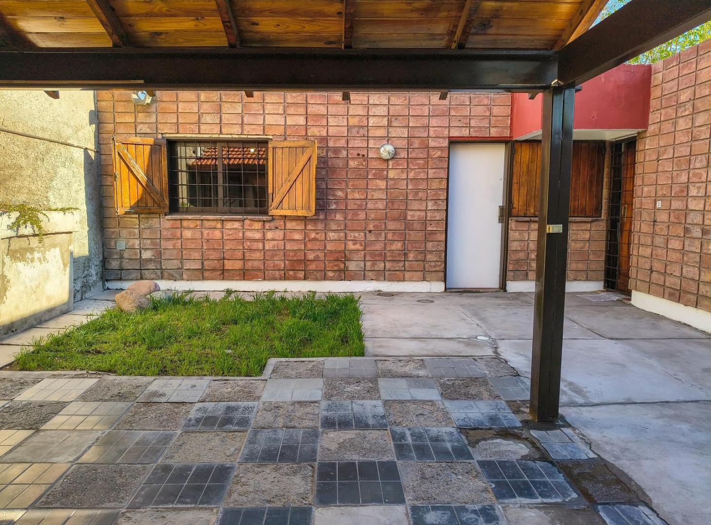 Foto de CASA EN VENTA BARRIO SANTA ANA CON TOUR VIRTUAL, imagen 1