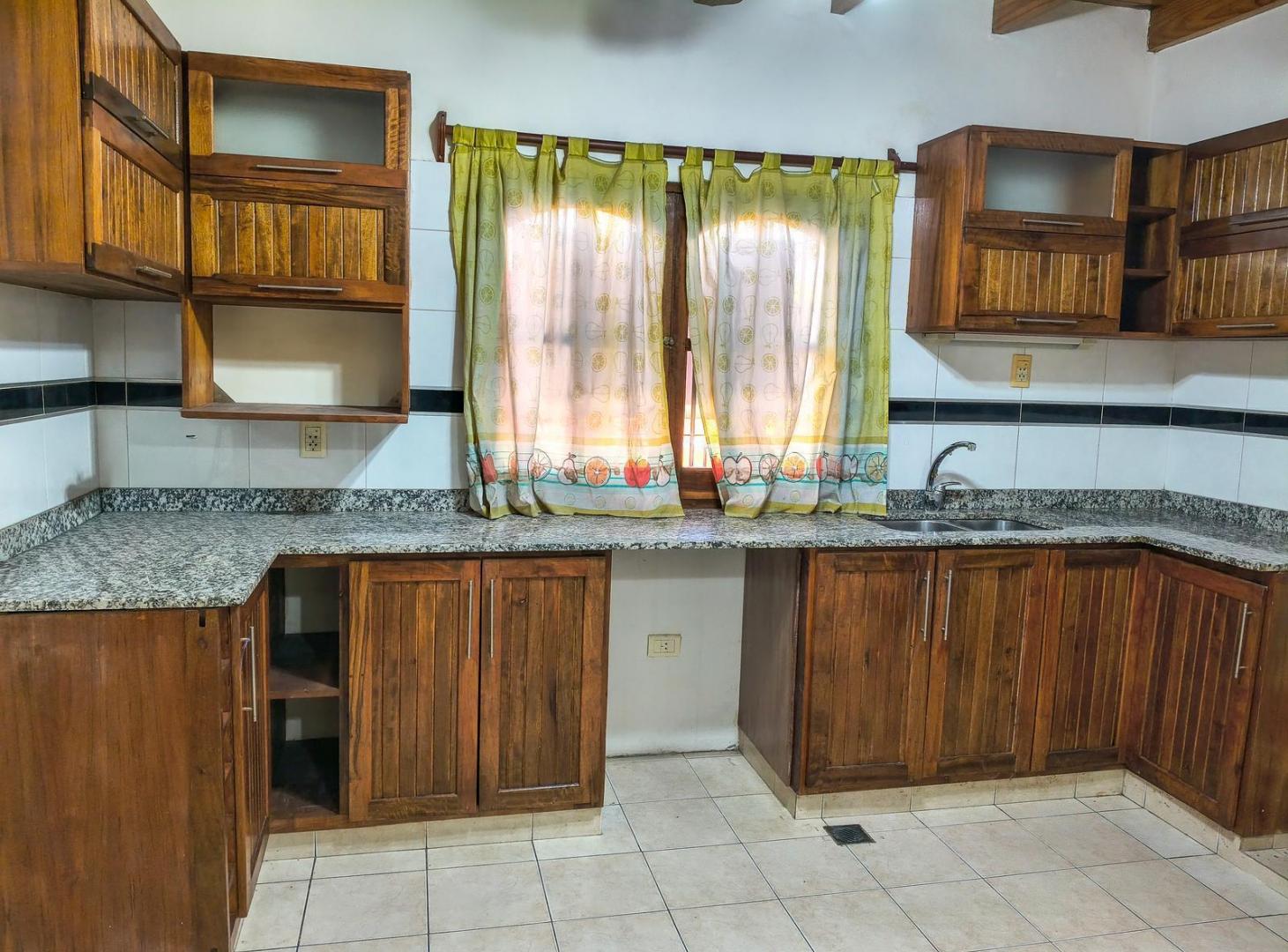 Foto de CASA CON DEPARTAMENTO EN VENTA B° SAN IGNACIO GODOY CRUZ CON TOUR, imagen 4
