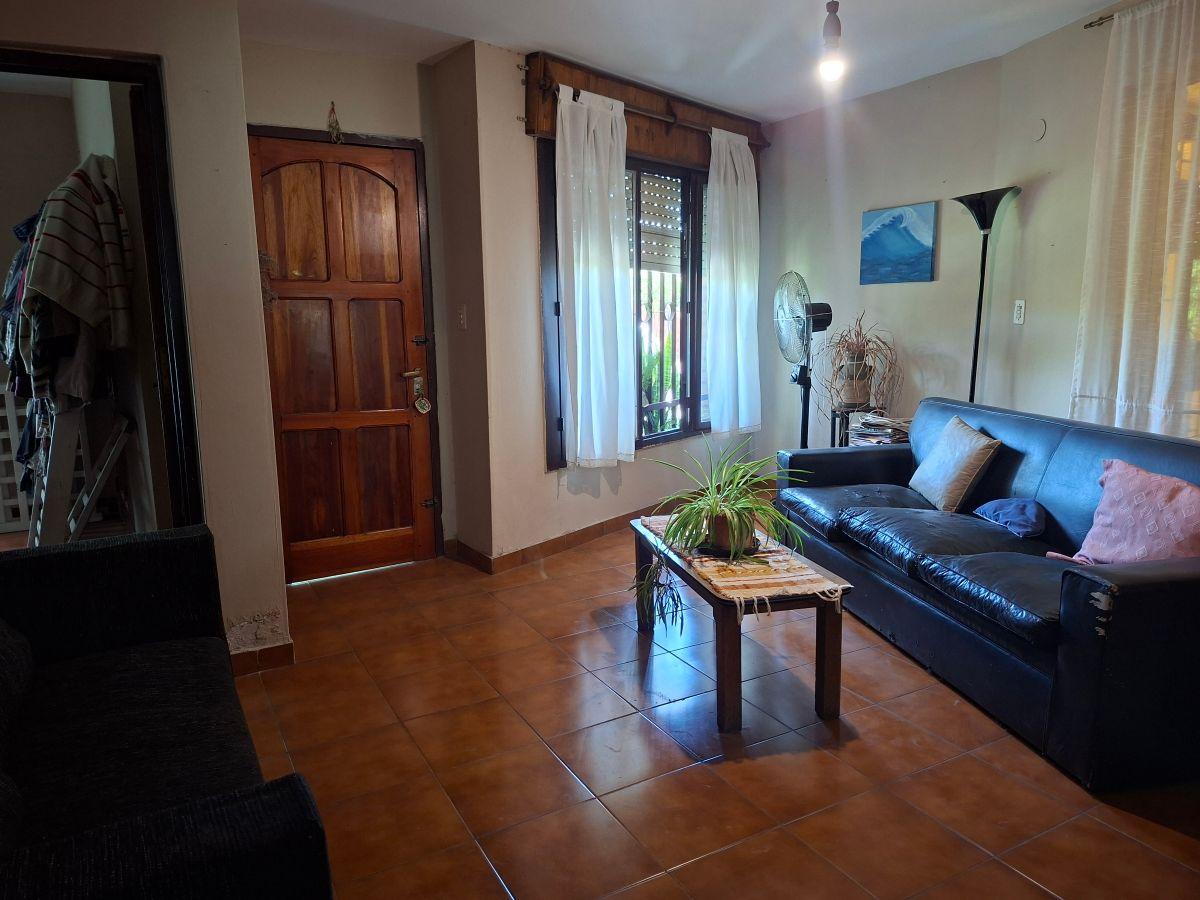 Foto de VENTA: Casa 3 dormi + escritorio B° Poeta Lugones, imagen 2