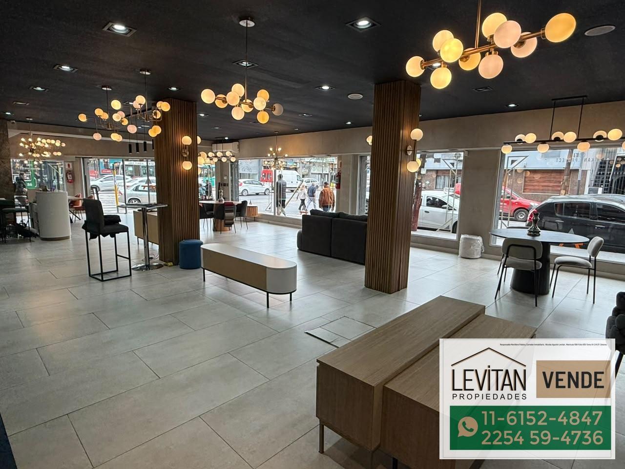 Foto de Local Comercial en Esquina sobre Av. Yrigoyen a 100 m de Estación Lanús, imagen 1
