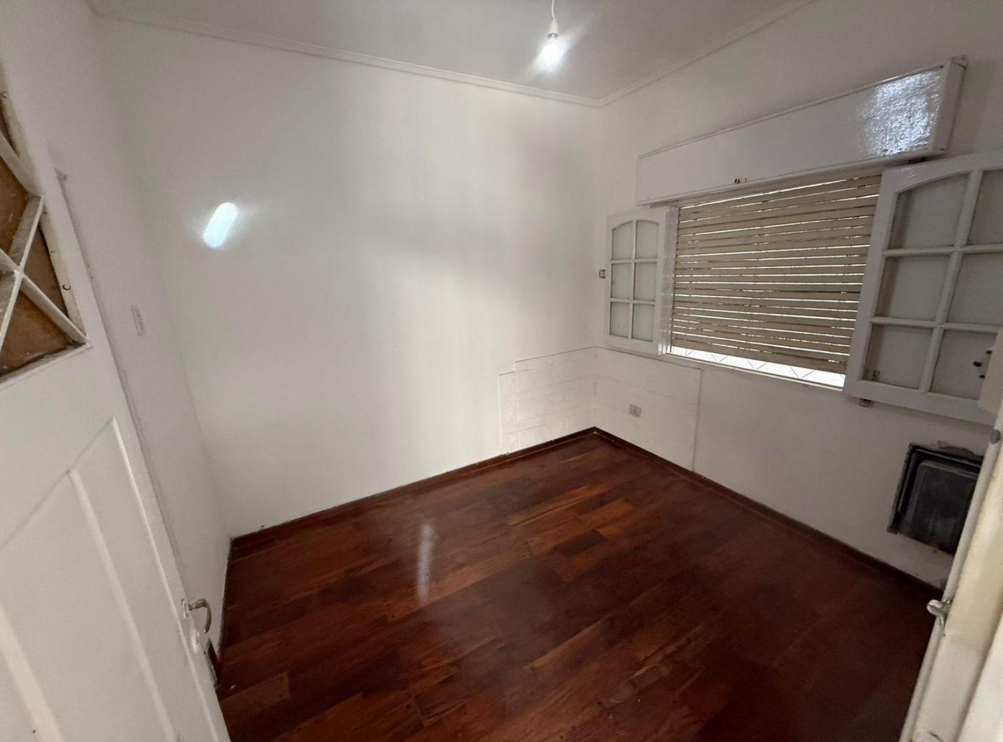 Foto de ALQUILER PH 2 AMB en Lanús Oeste - Patio - Terraza, imagen 2