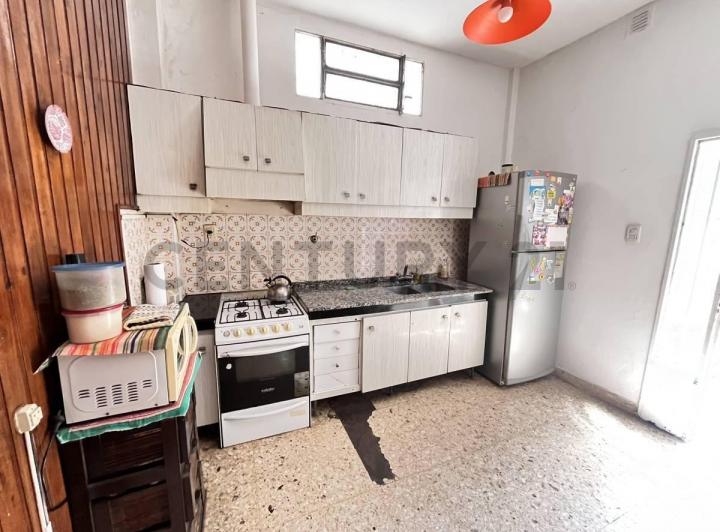 Venta EXELENTE PROPIEDAD IDEAL FAMILIA NUMEROSA ( lote propio) 3