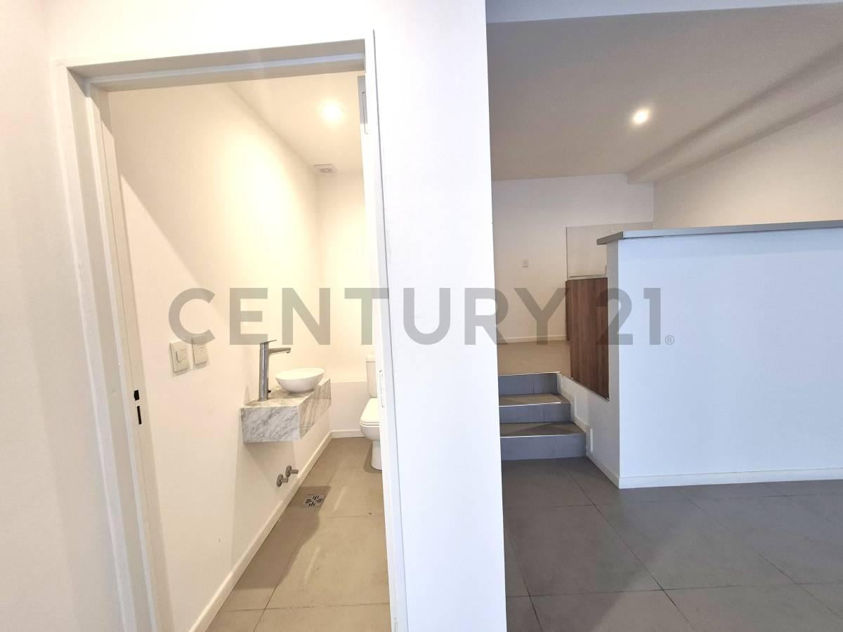 Foto de Venta DOS ambientes con patio en primer piso, contrafrente., imagen 4