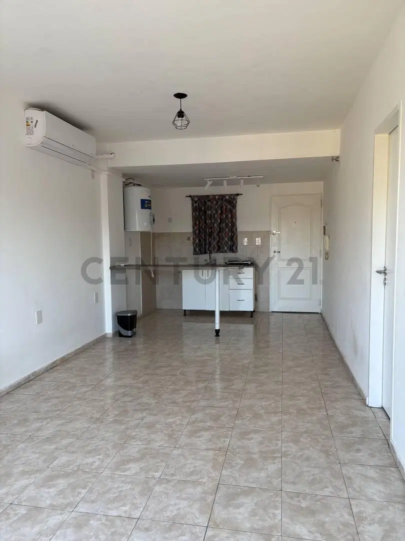 MONOAMBIENTE EN ALQUILER EN MORÓN 5