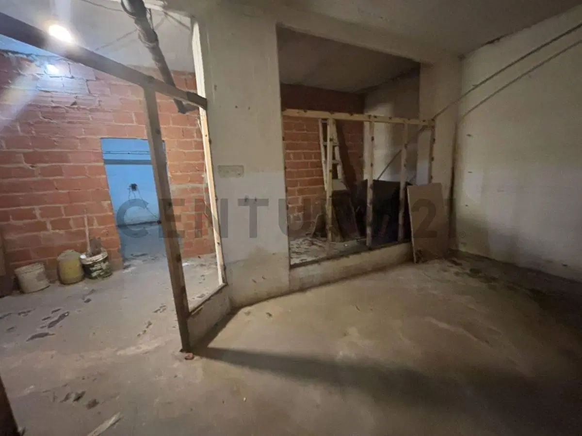 Venta en Oportunidad en Villa Crespo, Local + Gran Depósito con entrada Independiente 5