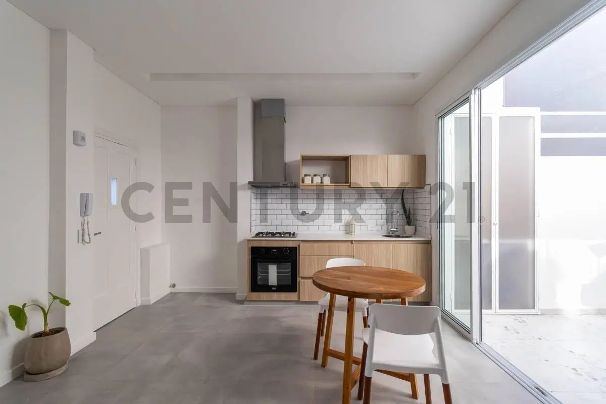 PH 2 Ambientes A Estrenar – Reciclado Íntegramente a Nuevo con Patio y Gran Terraza Propia 2