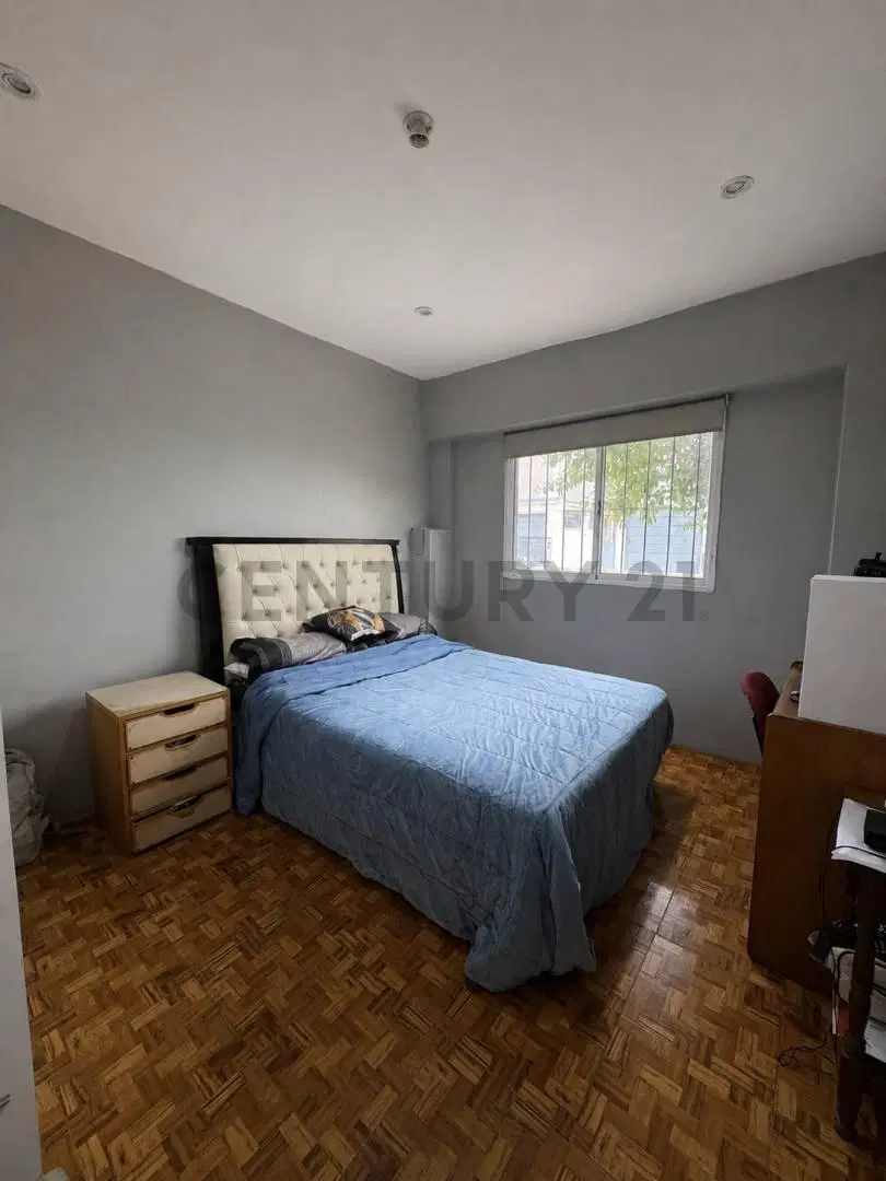 CASA 5 AMBIENTES EN VENTA EN MORÓN 3