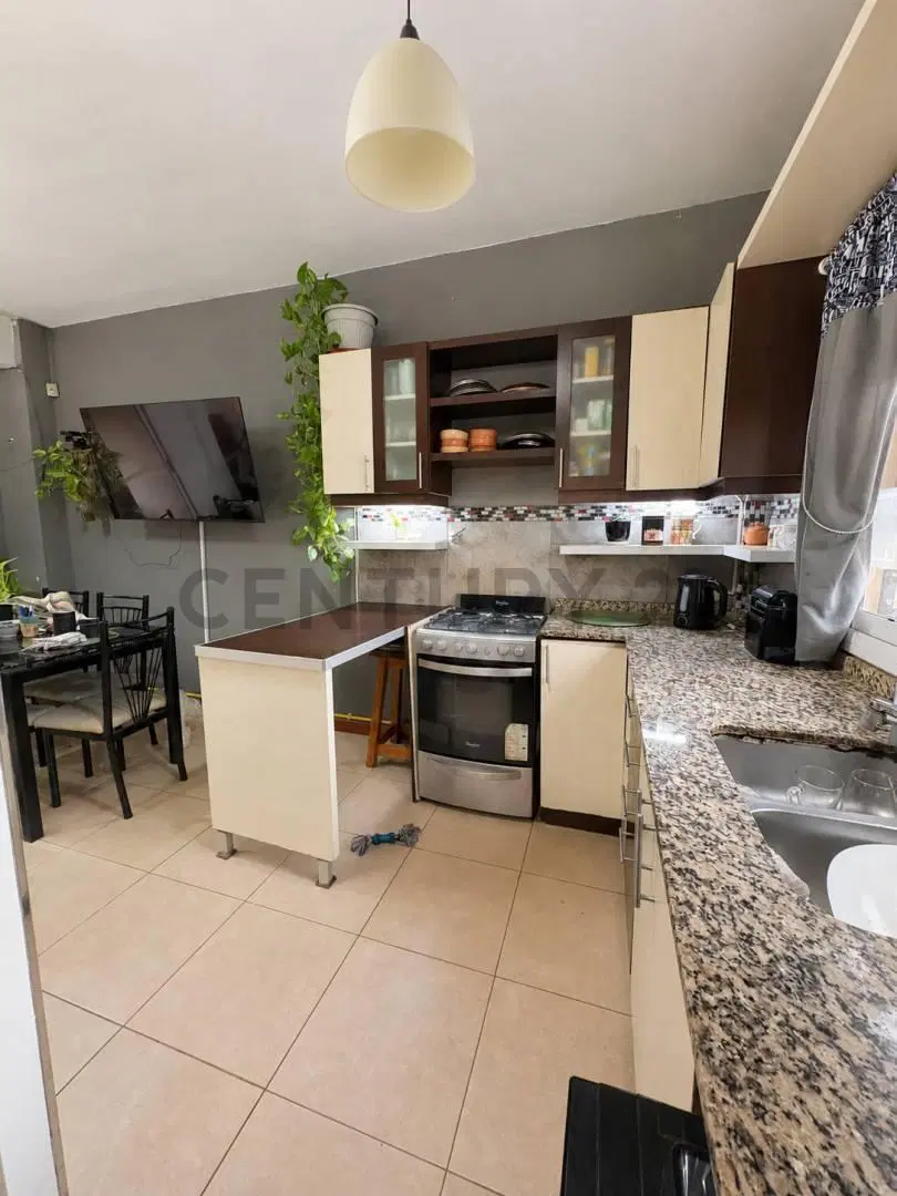 TRIPLEX 4 AMBIENTES EN VENTA EN MORÓN 5