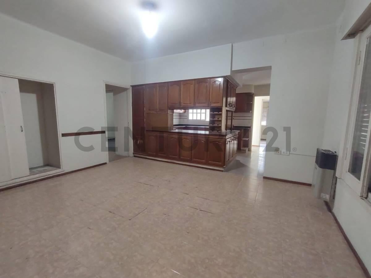 Foto de CASA EN VENTA EN EL CENTRO DE CARMEN DE ARECO, imagen 3