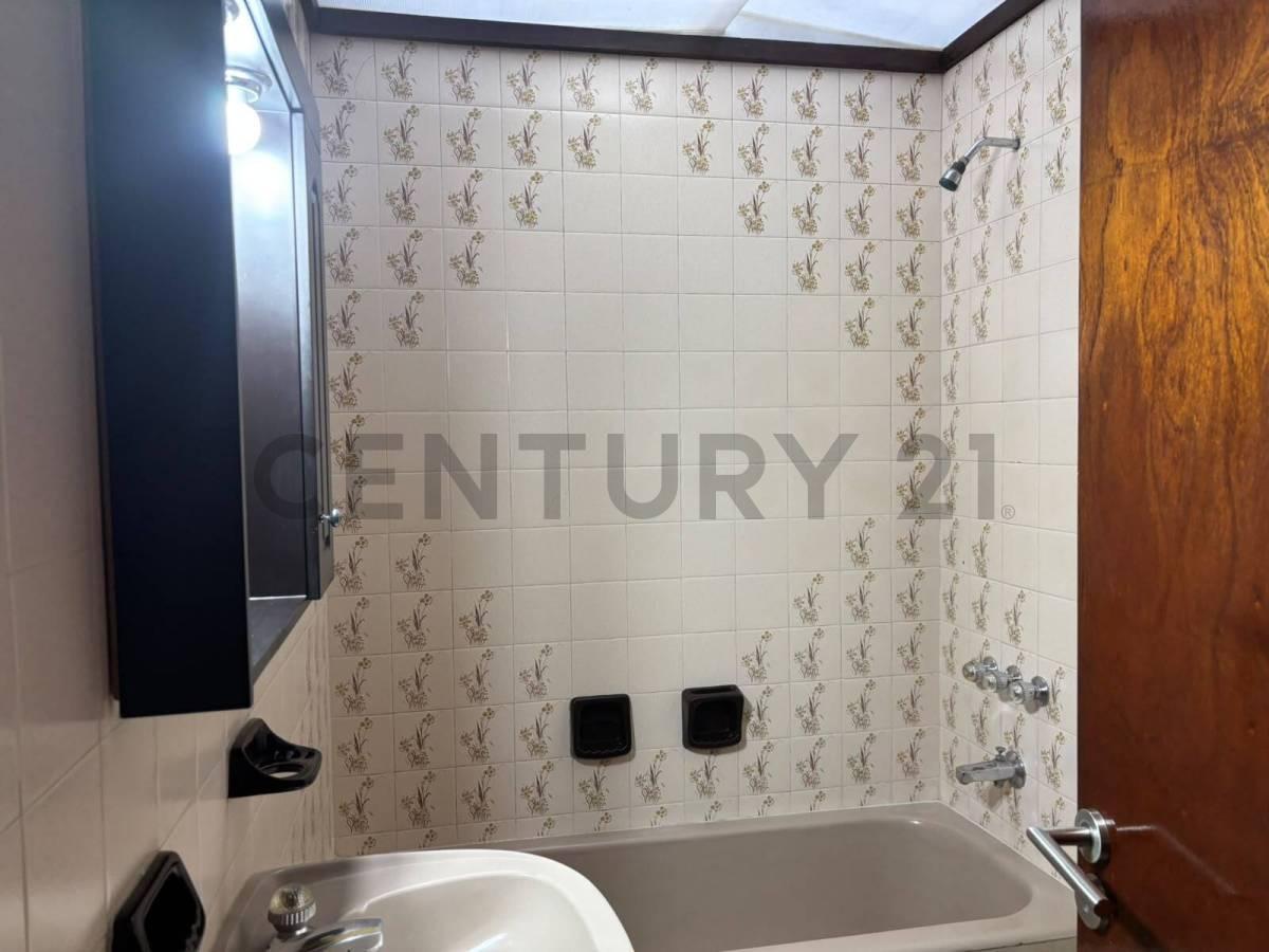 Foto de Alquiler vivienda o uso profesional | Entre Av. Cabildo y Av. del Libert, imagen 1