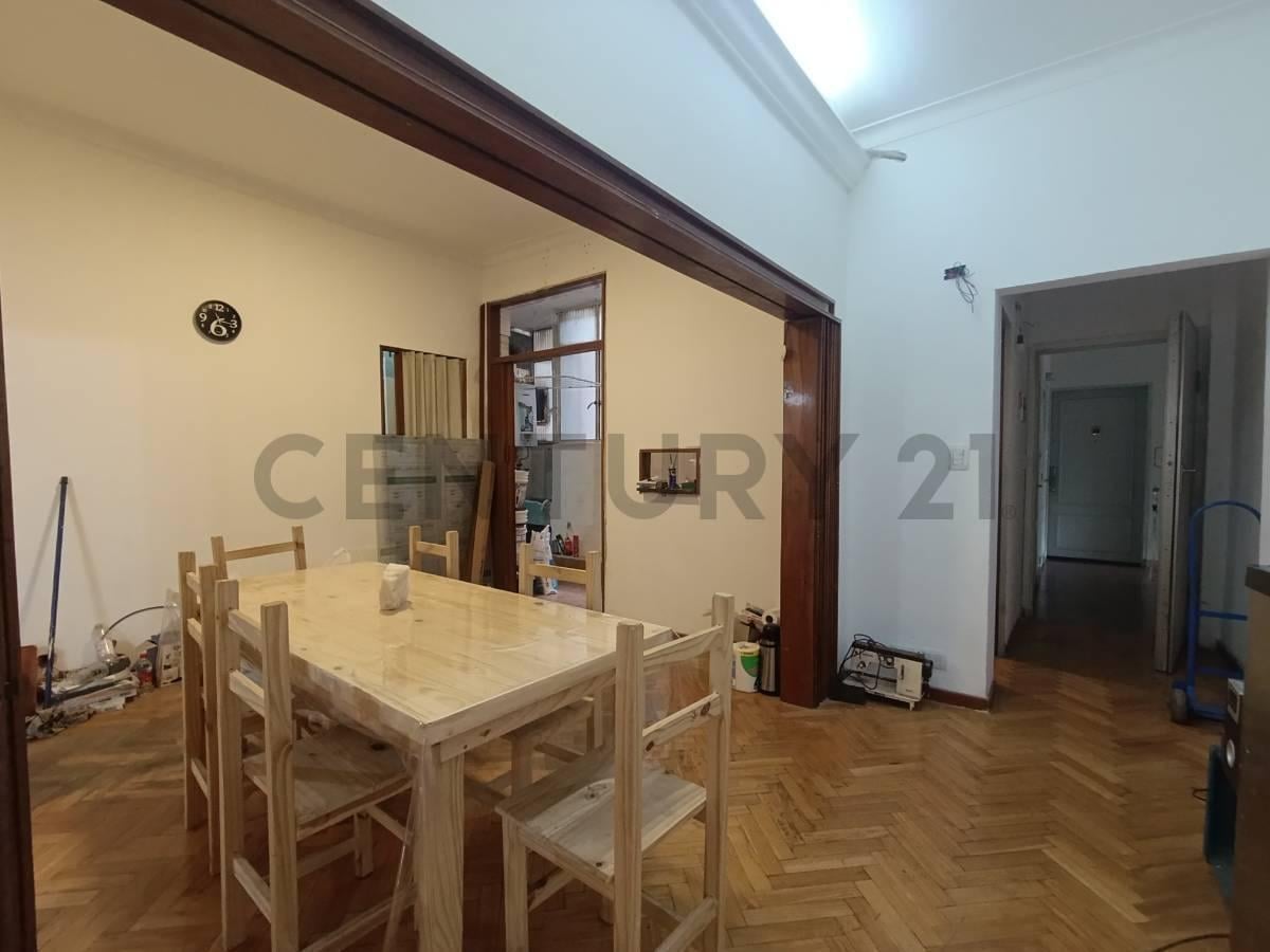 Foto de Departamento 3 ambientes a reciclar en Balvanera, imagen 4