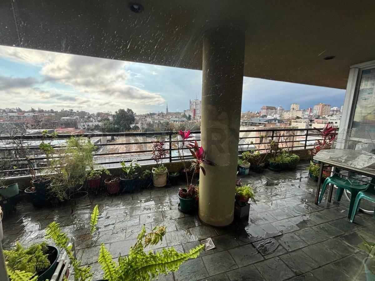 Foto de Departamento en Venta 4 Ambientes en San Isidro | Balcón Aterrazado, imagen 3