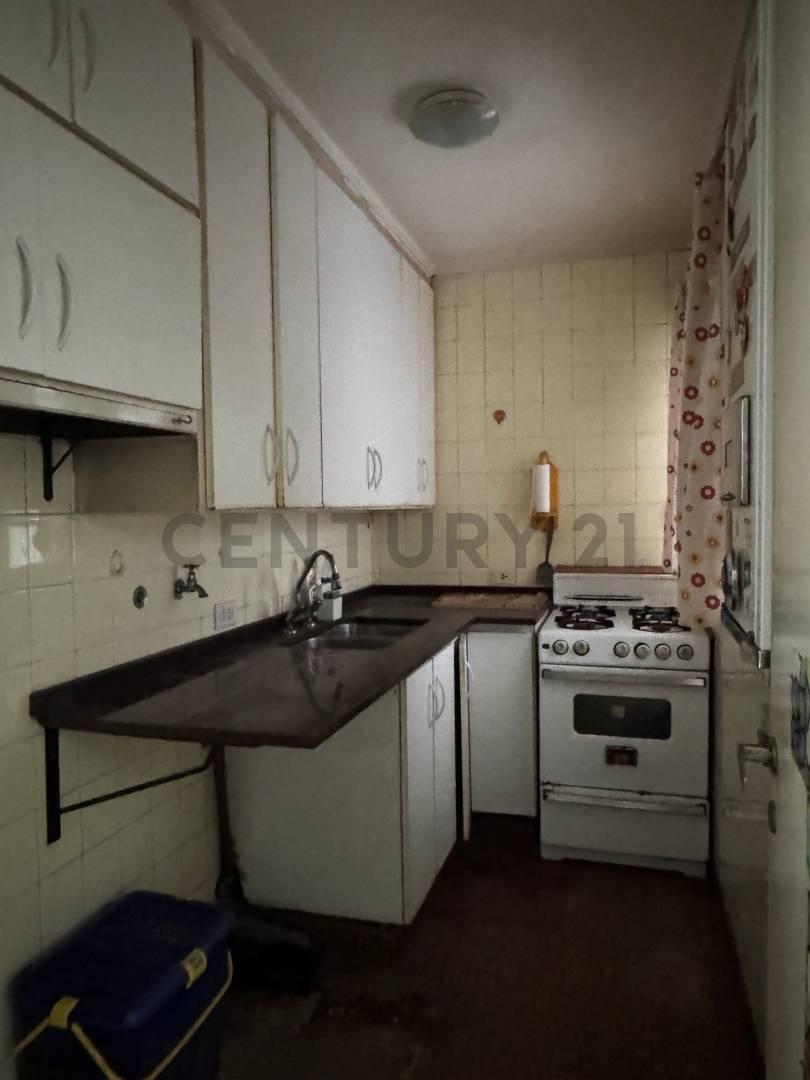 Foto de VENTA DE DEPARTAMENTO DE 2 AMBIENTES EN ZONA PRIVILEGIADA DE PALERMO, imagen 1