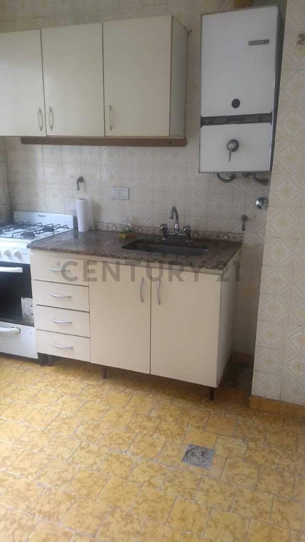 Foto de Monoambiente en alquiler Balvanera Bajas Expensas, imagen 3