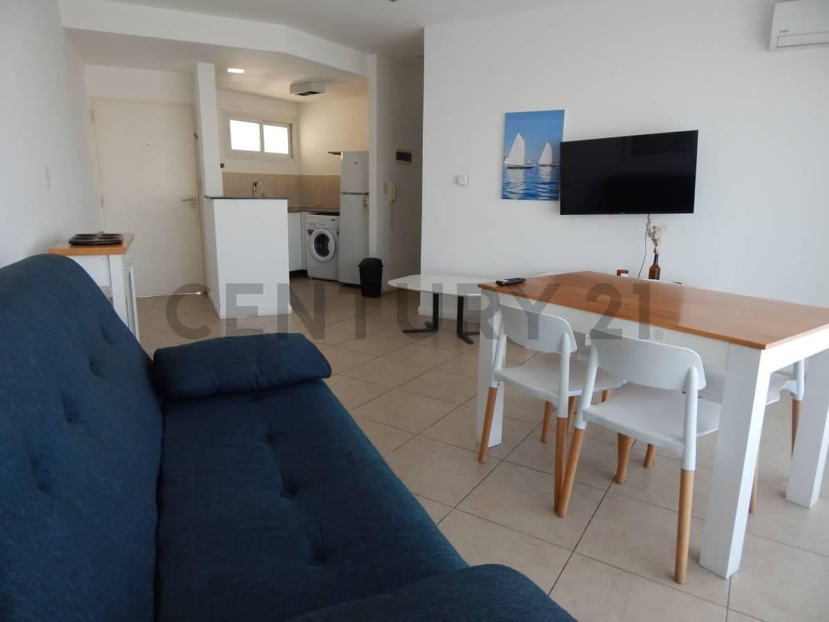 Foto de Departamento 2 ambientes en alquiler en Tigre Vista al Rio, imagen 3
