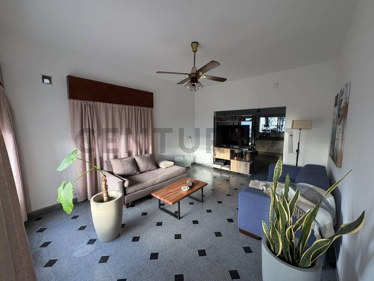 Foto de CASA MULTIFAMILIAR 7 AMBIENTES / 2 VIVIENDAS EN VENTA EN MORÓN, imagen 4