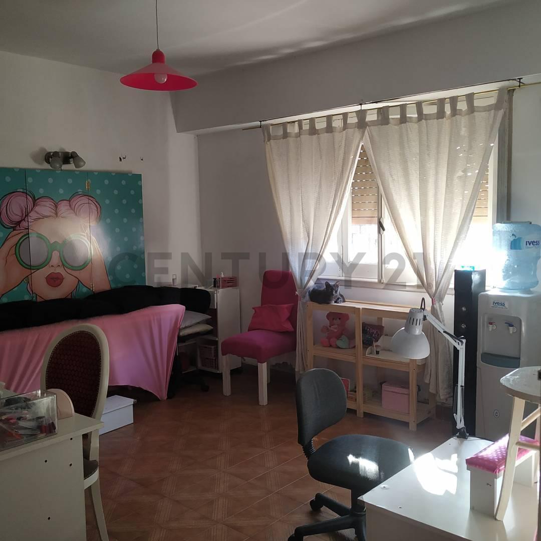 Foto de VENTA 2 PH, 7 AMB PB Y PA AL FRENTE, imagen 3