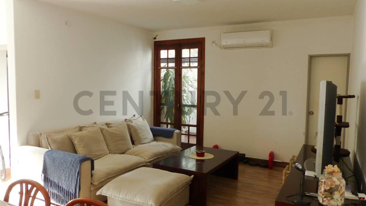 Foto de VENTA 2 PH, 7 AMB PB Y PA AL FRENTE, imagen 4