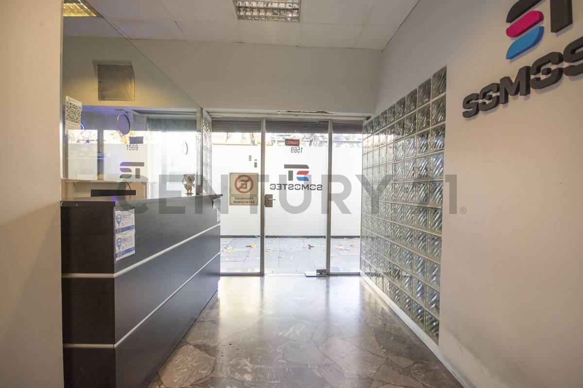 Foto de EDIFICIO COMERCIAL ÚNICO - OFICINAS, DEPÓSITO ALTURA Y FABRICA en, imagen 5