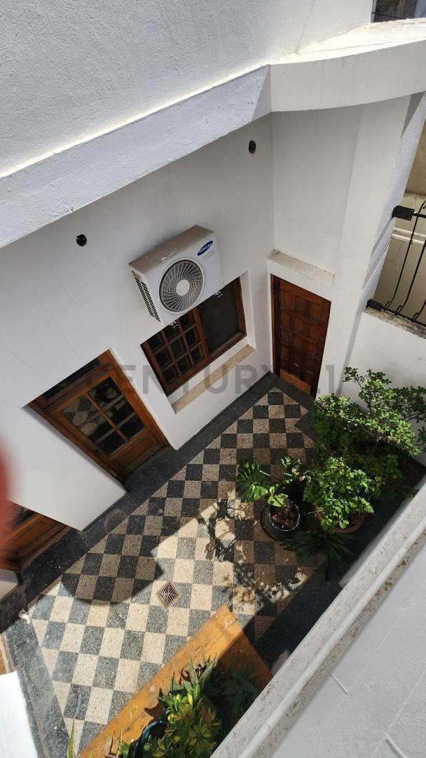 Foto de VENTA PH VILLA DEVOTO- 2 DORMITORIOS-PATIO Y TERRAZA-APTO CREDITO-SIN, imagen 3