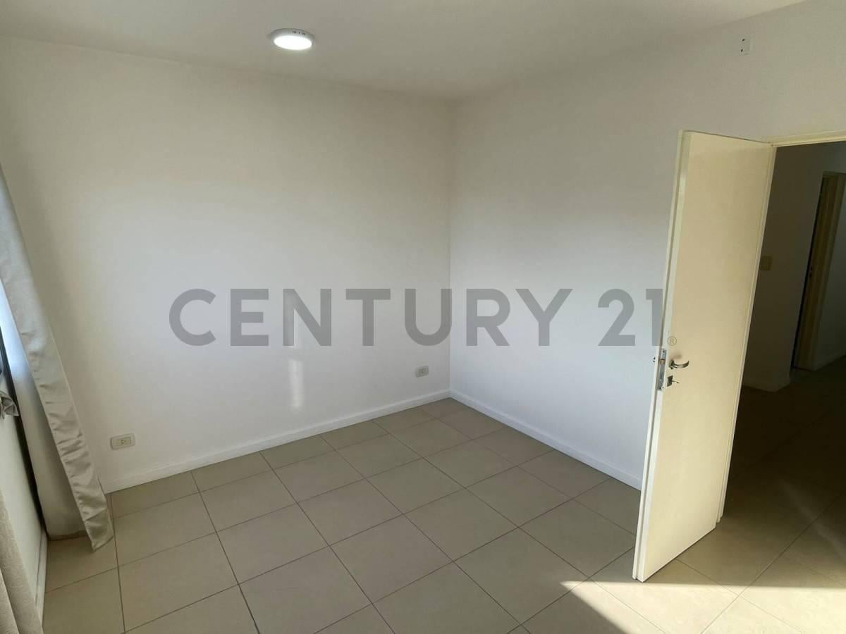 Foto de Venta PH en primer piso Av. Crisologo Larralde al 2200, imagen 2