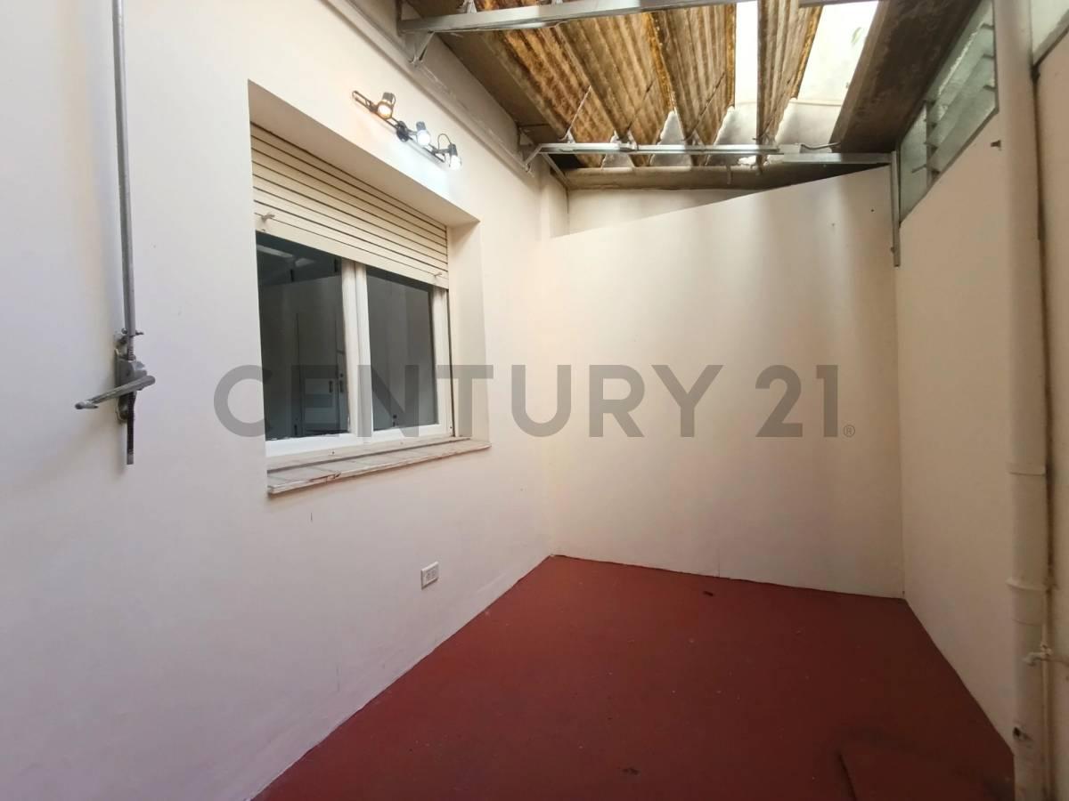 Foto de Departamento 2 ambientes en venta con patio! en Caballito, imagen 5