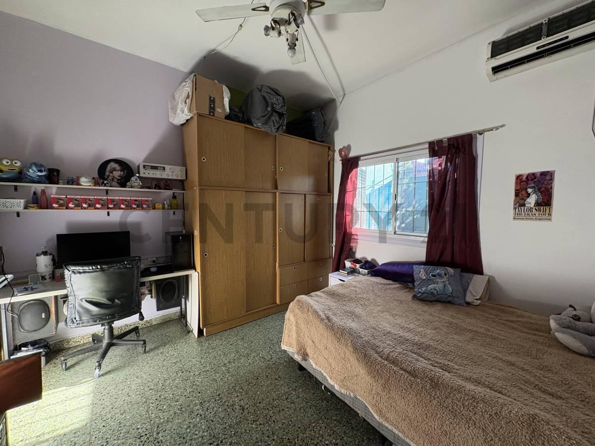 Foto de Casa Multifamiliar 6 Ambientes en Venta en Rafael Castillo, imagen 3