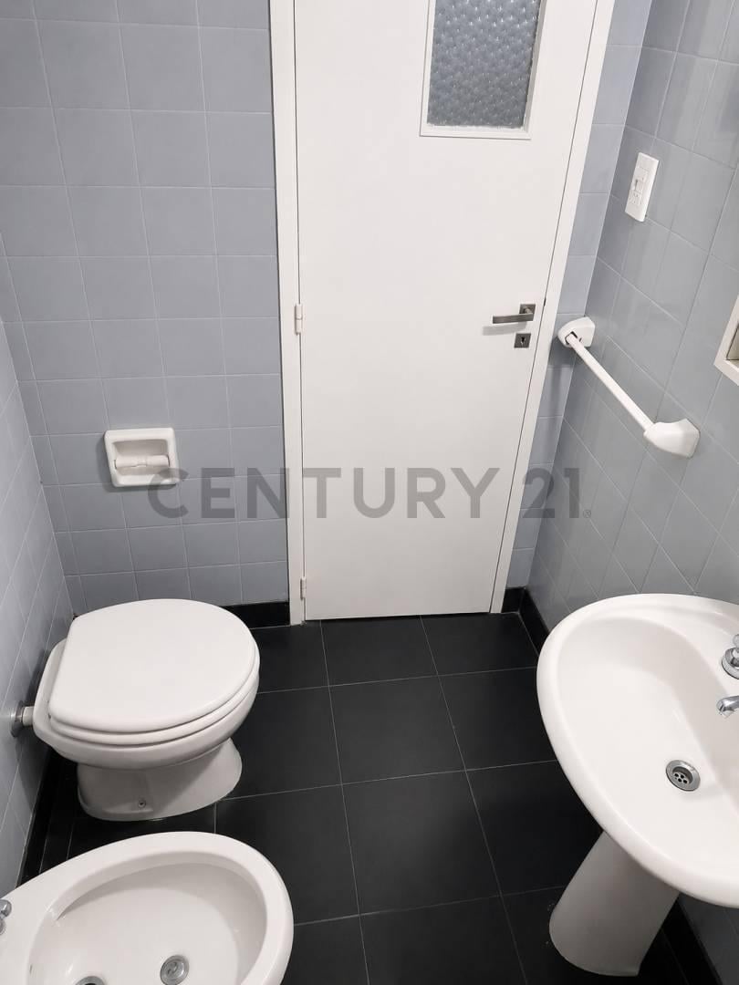 Foto de VENTA DEPARTAMENTO EN SAAVEDRA CON ENTRADA INDEPENDIENTE -PATIO- APTO, imagen 5