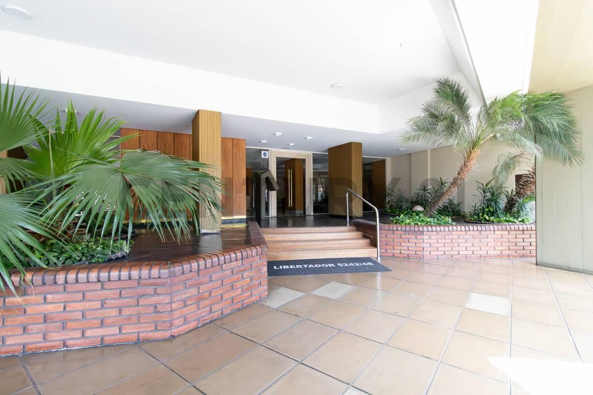 Foto de VENTA DEPARTAMENTO 5 AMBIENTES CON DEPENDENCIA Y COCHERA SOBRE AV, imagen 5