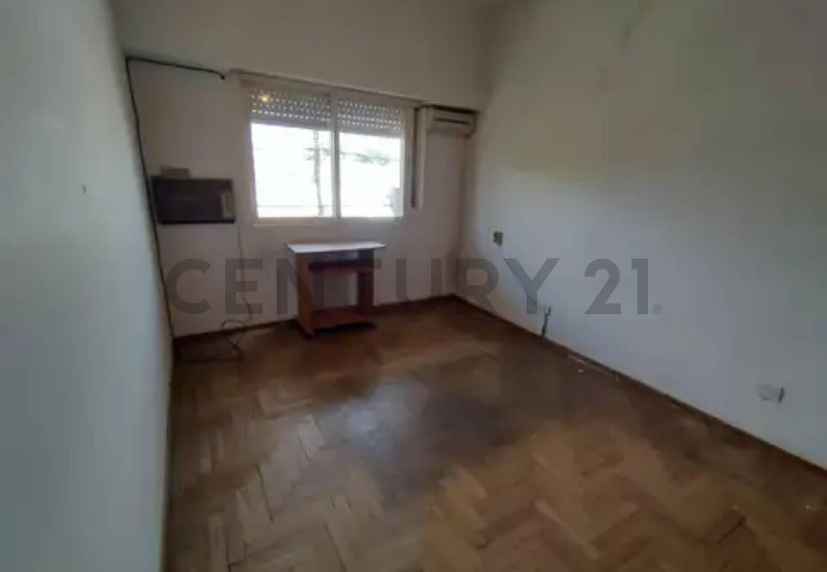 Foto de PH 3 Ambientes en 1° Piso con Terraza y Patio | Ramos Mejía, imagen 3