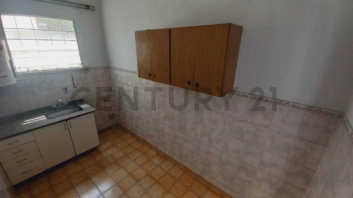 Foto de Venta de CASA DOS FAMILIAS en villa Bosch, imagen 4