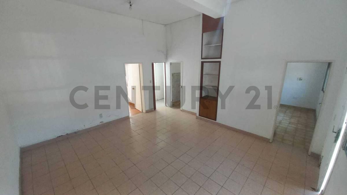 Foto de Venta de CASA DOS FAMILIAS en villa Bosch, imagen 1