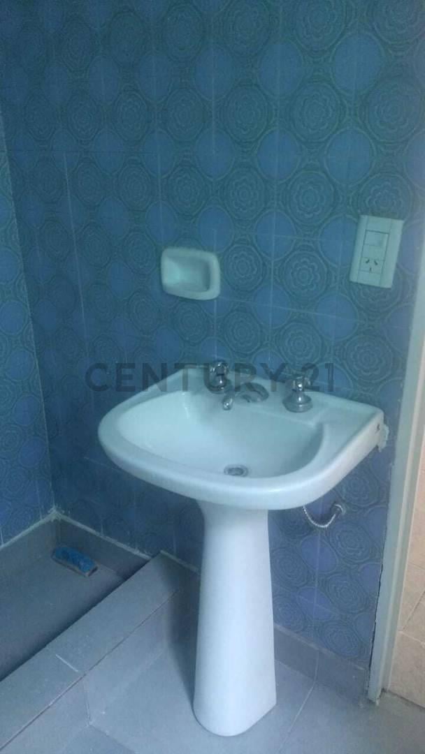 Foto de Monoambiente en alquiler Balvanera Bajas Expensas, imagen 5