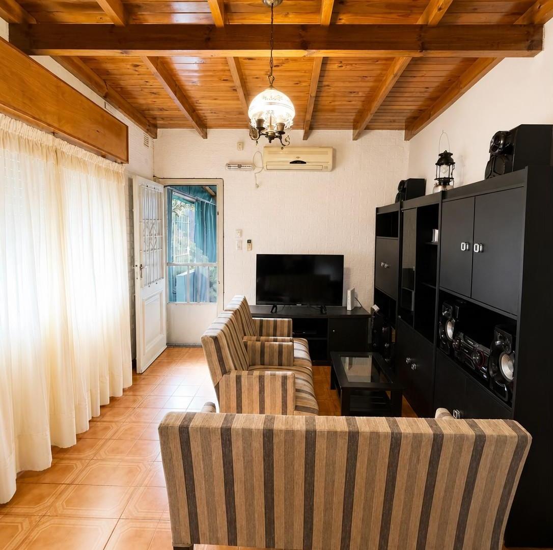 Foto de Casa con segunda vivienda sobre amplio lote – Apta Crédito, imagen 3