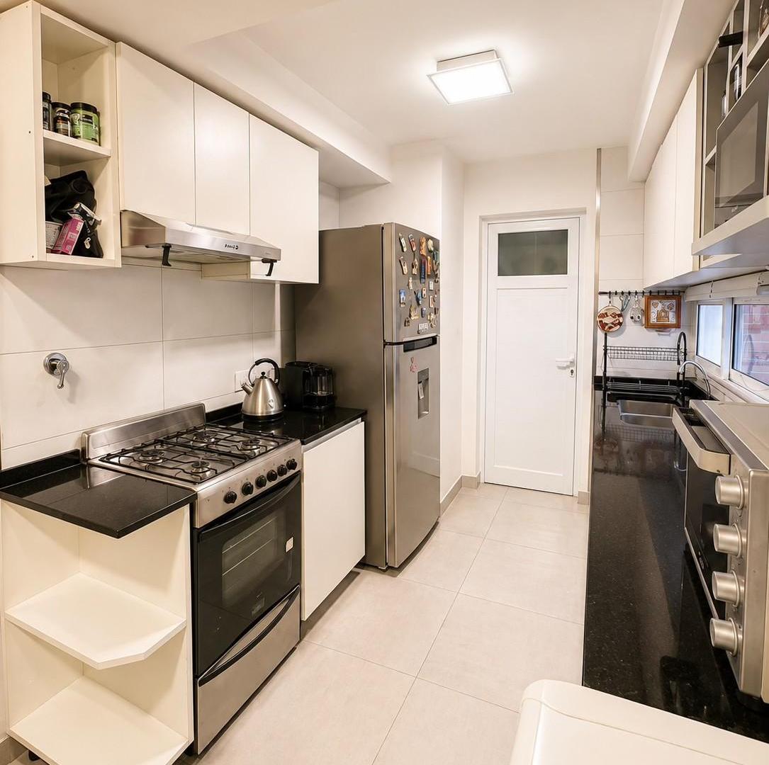 Foto de Departamento 3 ambientes moderno con cochera y baulera, imagen 5