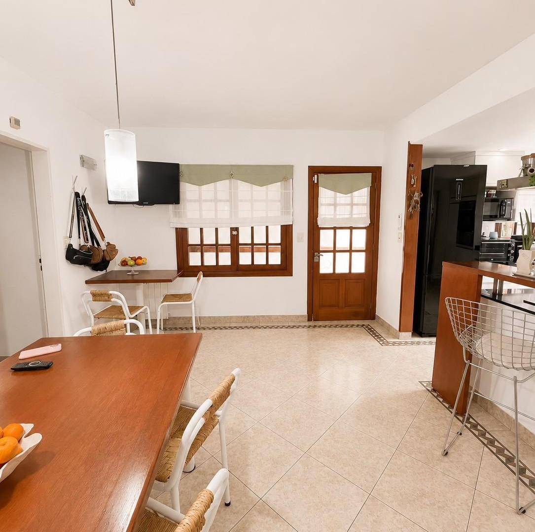 Foto de Casa impecable con 3 dormitorios, parque y pileta | Apta Crédito, imagen 3