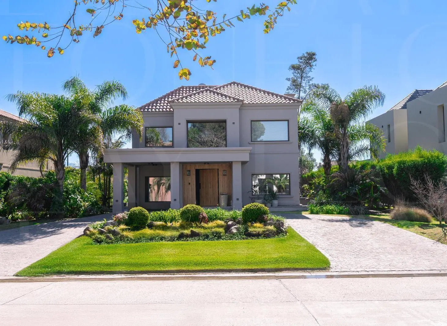 Casa en venta, 7 ambientes, en Canning Barrio Saint Thomas Este, Canning, al golf 4