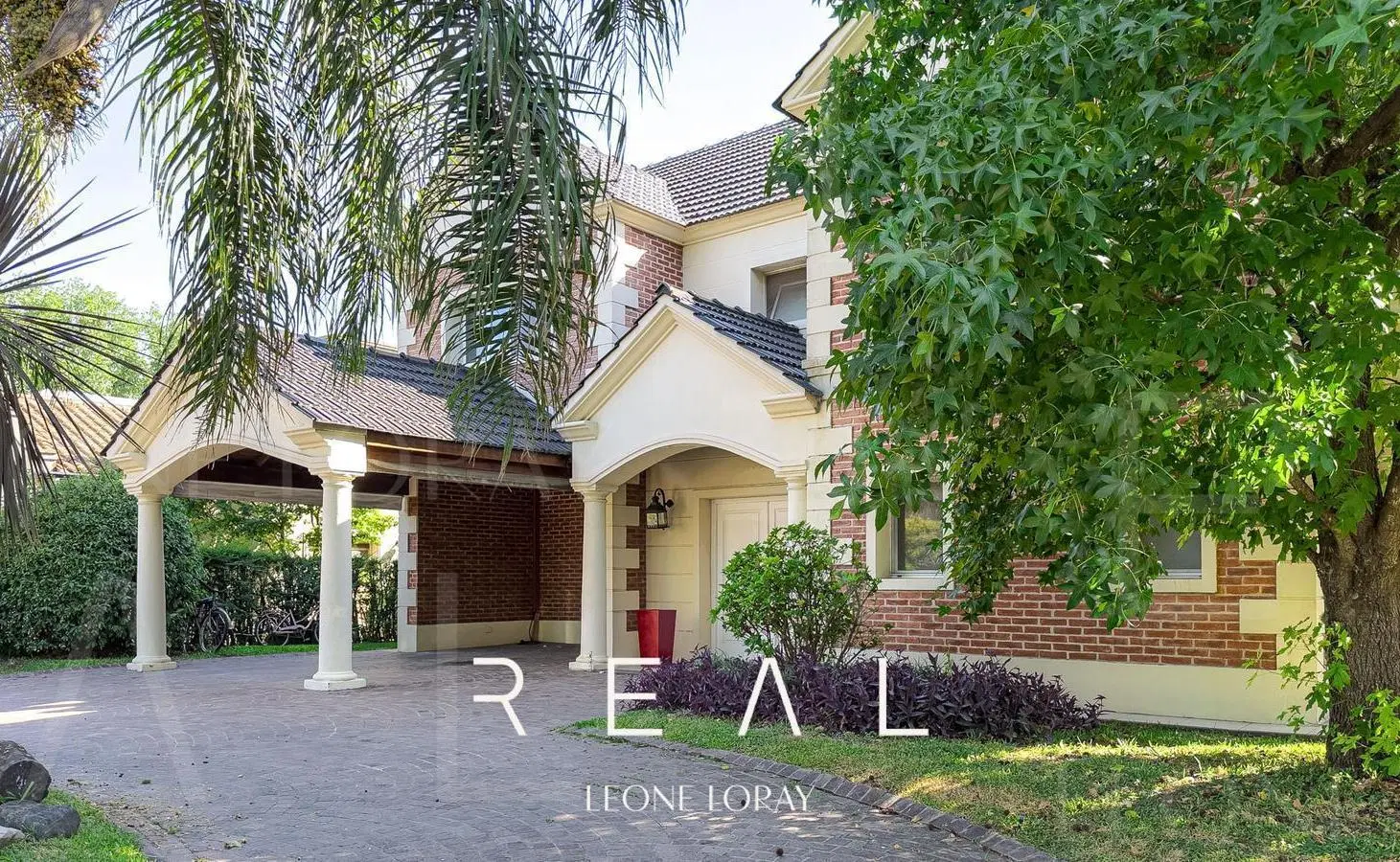 Casa en venta en El Rocio 5
