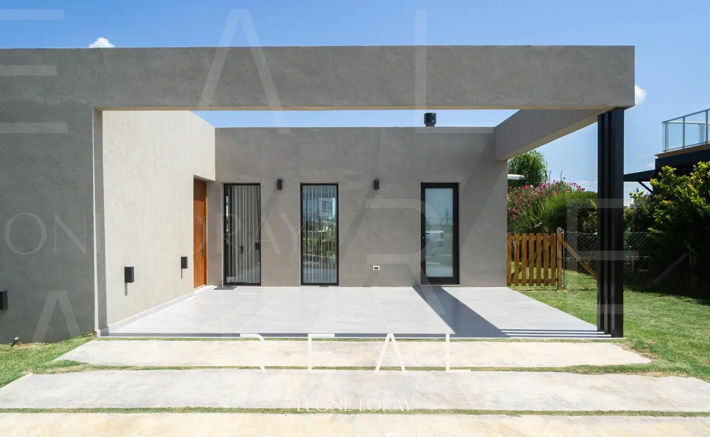Casa en venta a la laguna en el barrio San Sebastian, Pilar 2