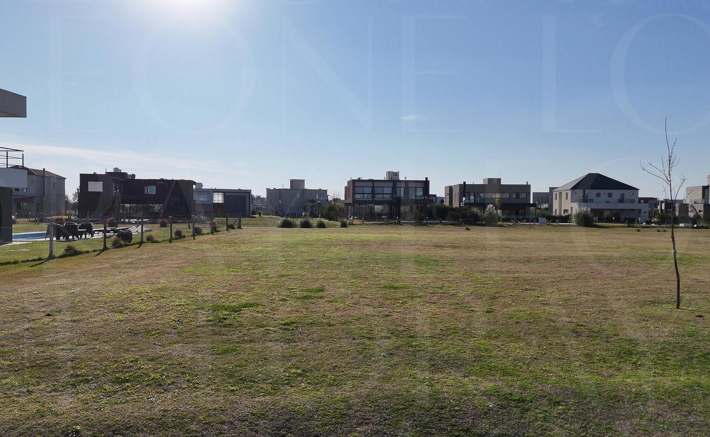 Terreno en venta Terralagos doble lote excelente ubicacion