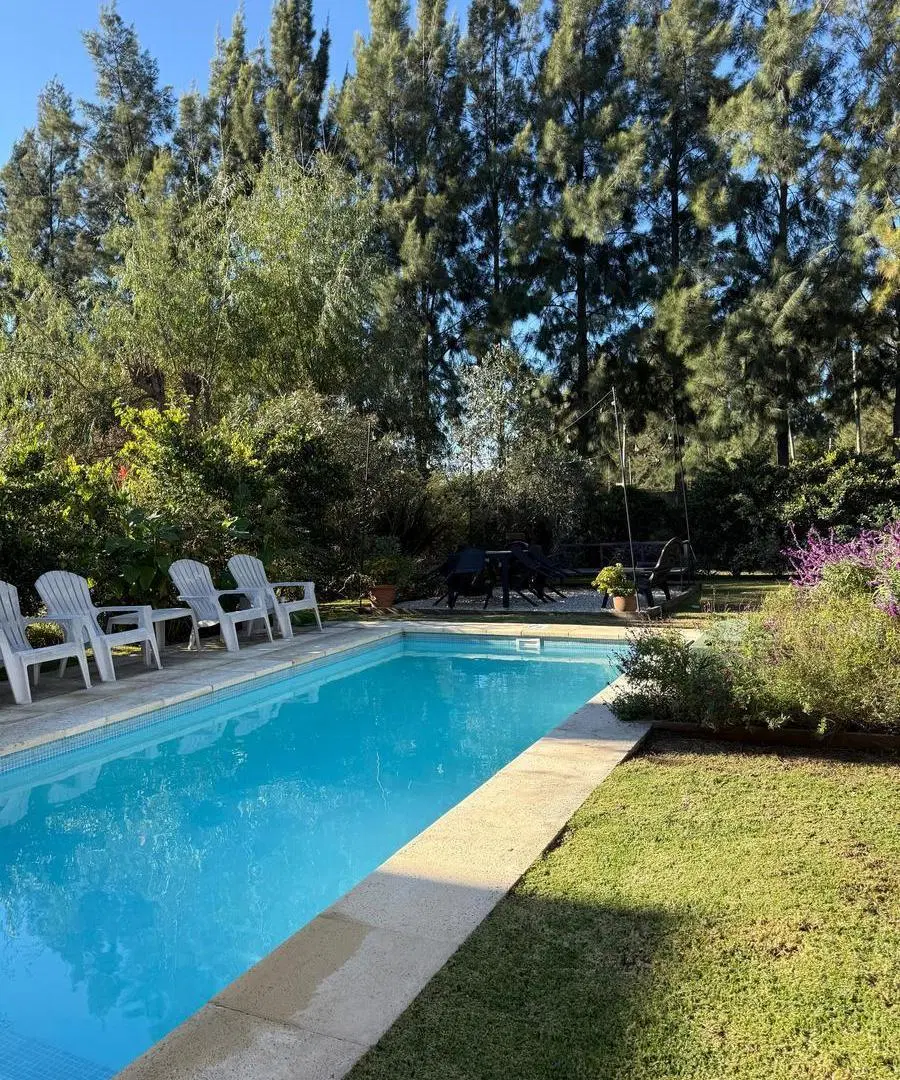 Casa en venta de 6 ambientes en Terralagos, frente a la laguna 4