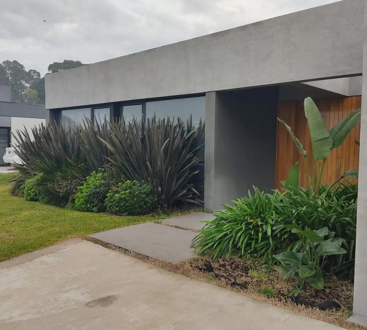 CASA en VENTA 4 ambientes BARRIO SANTA INÉS-CANNING en una planta CON DETALLES DE CALIDAD 3