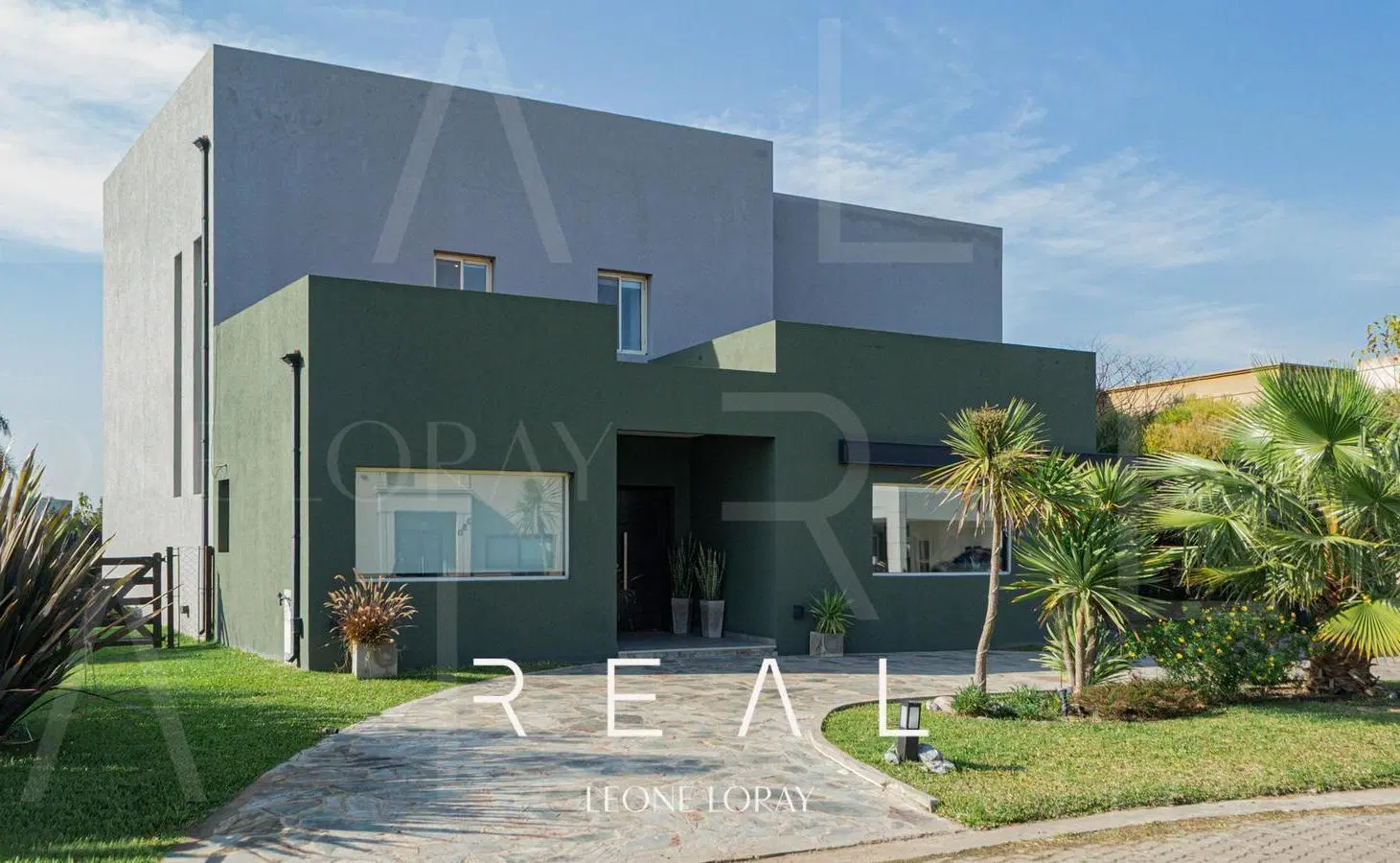 Casa en venta, 5 ambientes, en barrio Lagos de Canning I, 5 dormitorios 3