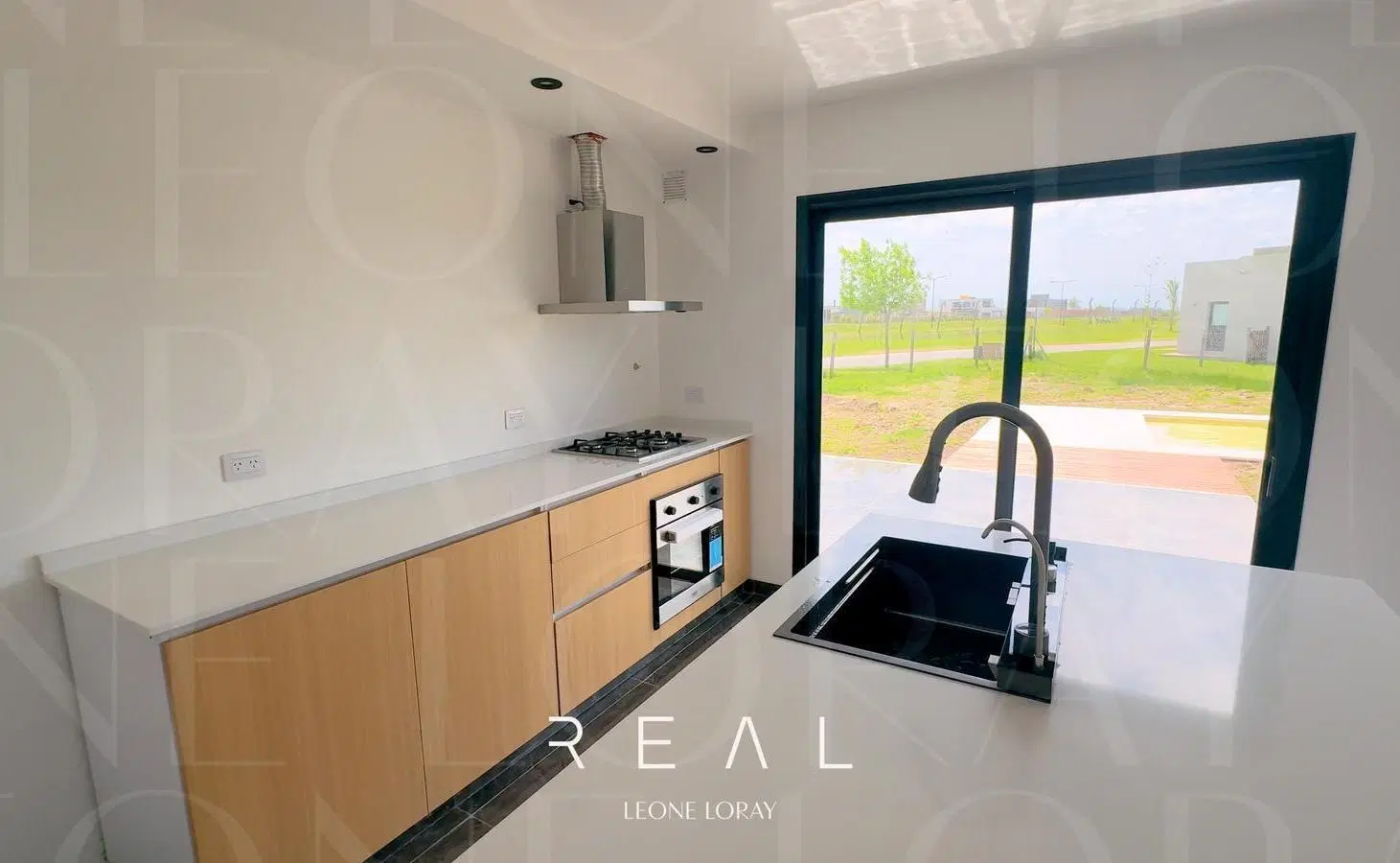 Casa en venta, 5 ambientes, Barrio San Sebastian, Pilar, oportunidad, area 1 4