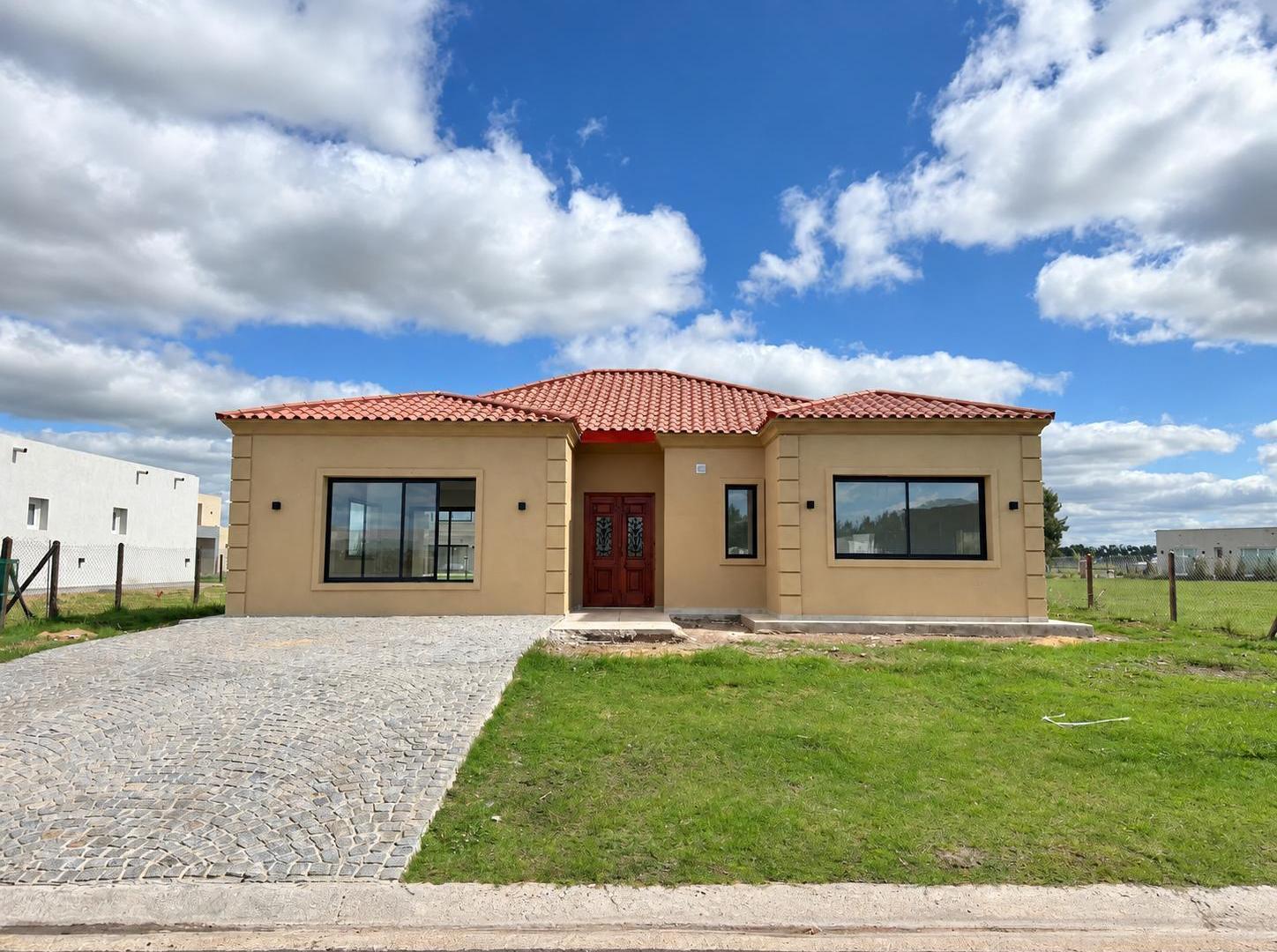 Foto de Casa en venta, de 5 ambientes en San Simón, Canning, imagen 5