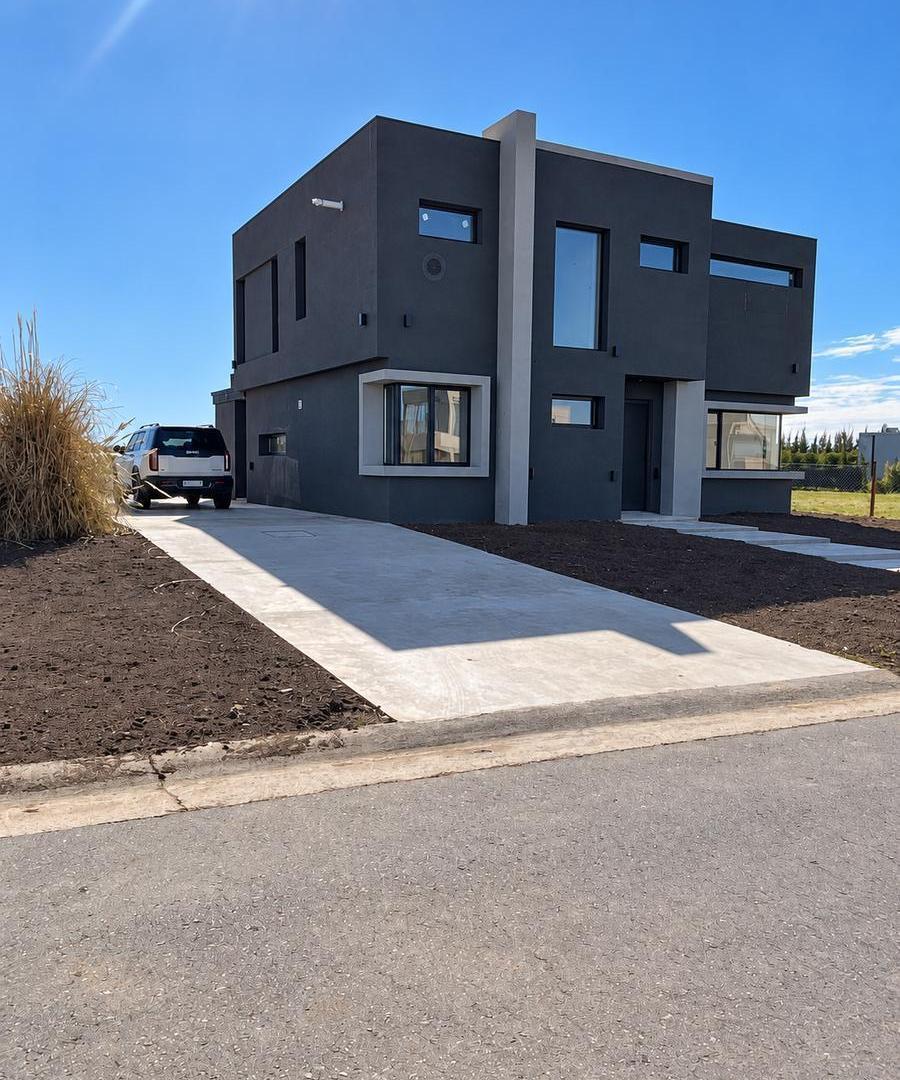Foto de Casa en venta de 5 ambientes, San Sebastian, Pilar, a laguna, imagen 3