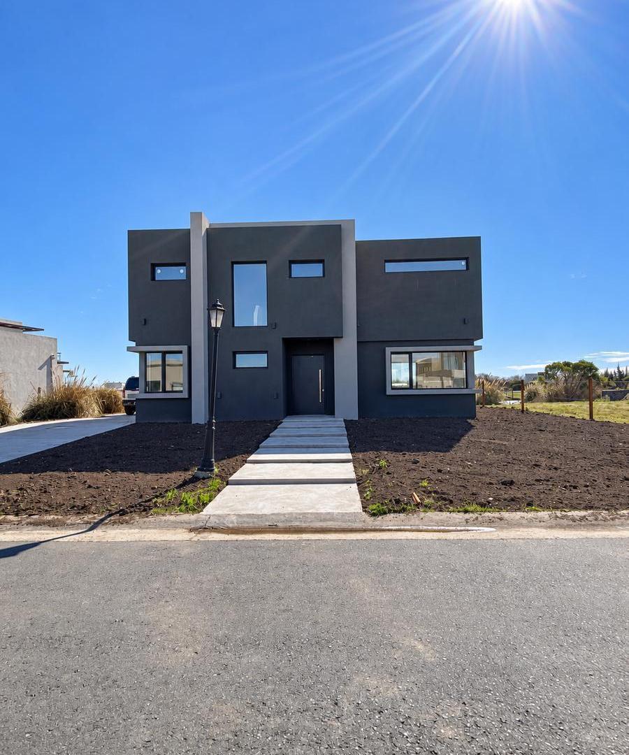 Foto de Casa en venta de 5 ambientes, San Sebastian, Pilar, a laguna, imagen 2