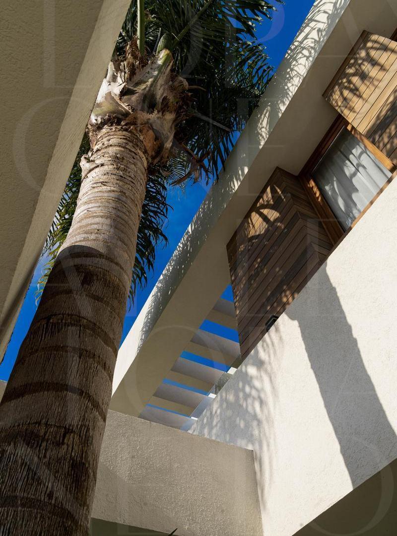 Foto de Casa en venta, 9 ambientes, Saint Thomas Este Oeste, Canning, exclusiva, imagen 2