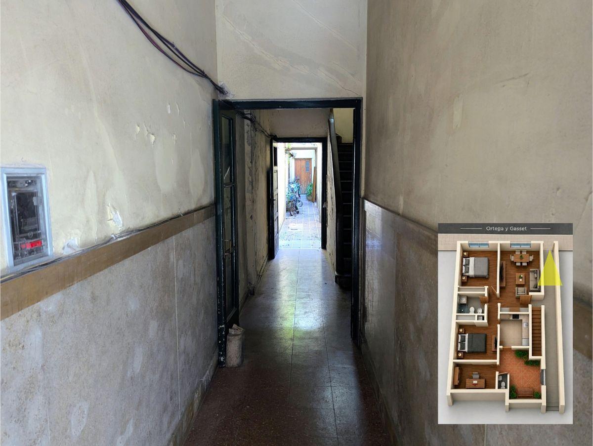 Foto de PH 4 Amb a refaccionar en PB a la Calle con Patio – Bajas Expensas, imagen 2