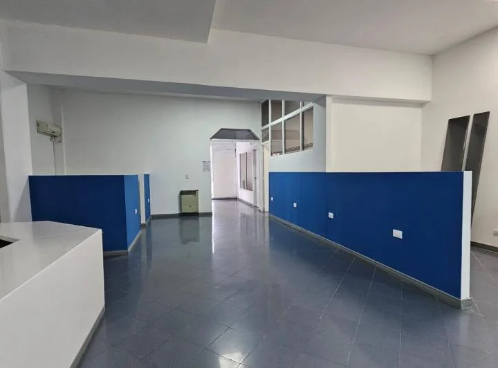 VÓRTICE INMOBILIARIA ALQUILA AMPLIA OFICINA EN GALERÍA TONSA, CAPITAL, MENDOZA 3